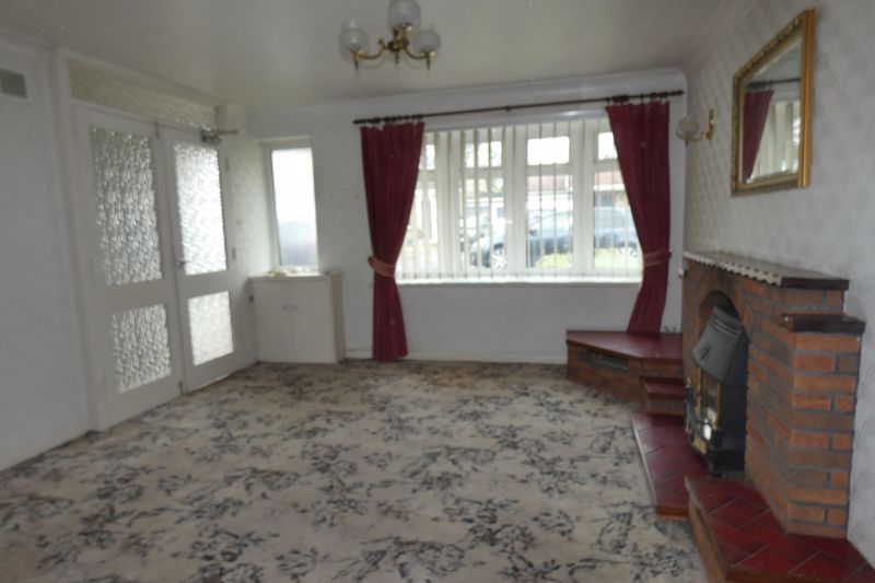 Lounge- click for photo gallery